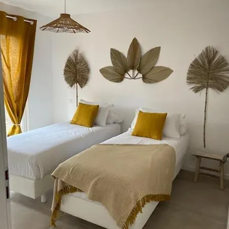 Tatil Evi Les De Saint Brice 2 Ares