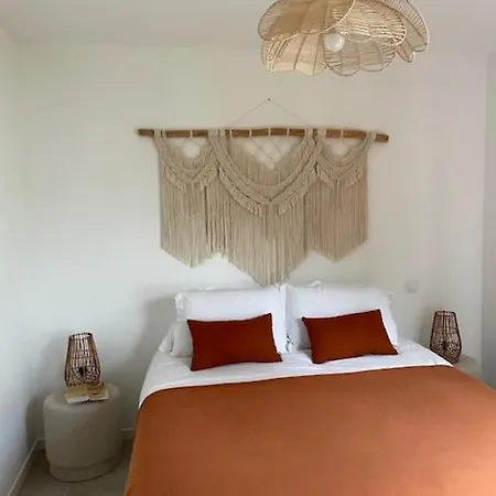 Tatil Evi Les De Saint Brice 2 Ares