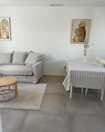 Les De Saint Brice 2 Tatil Evi Ares